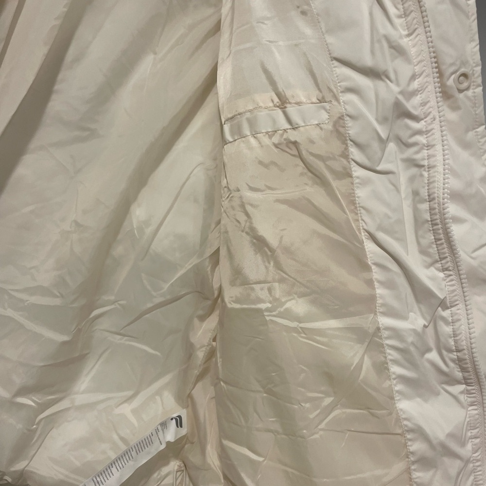NWT Fabletics Essential Puffer​​​​​​​ - Picture 4 of 9